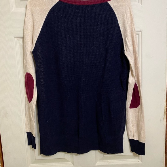 Jcp Sweater size large - Picture 2 of 5